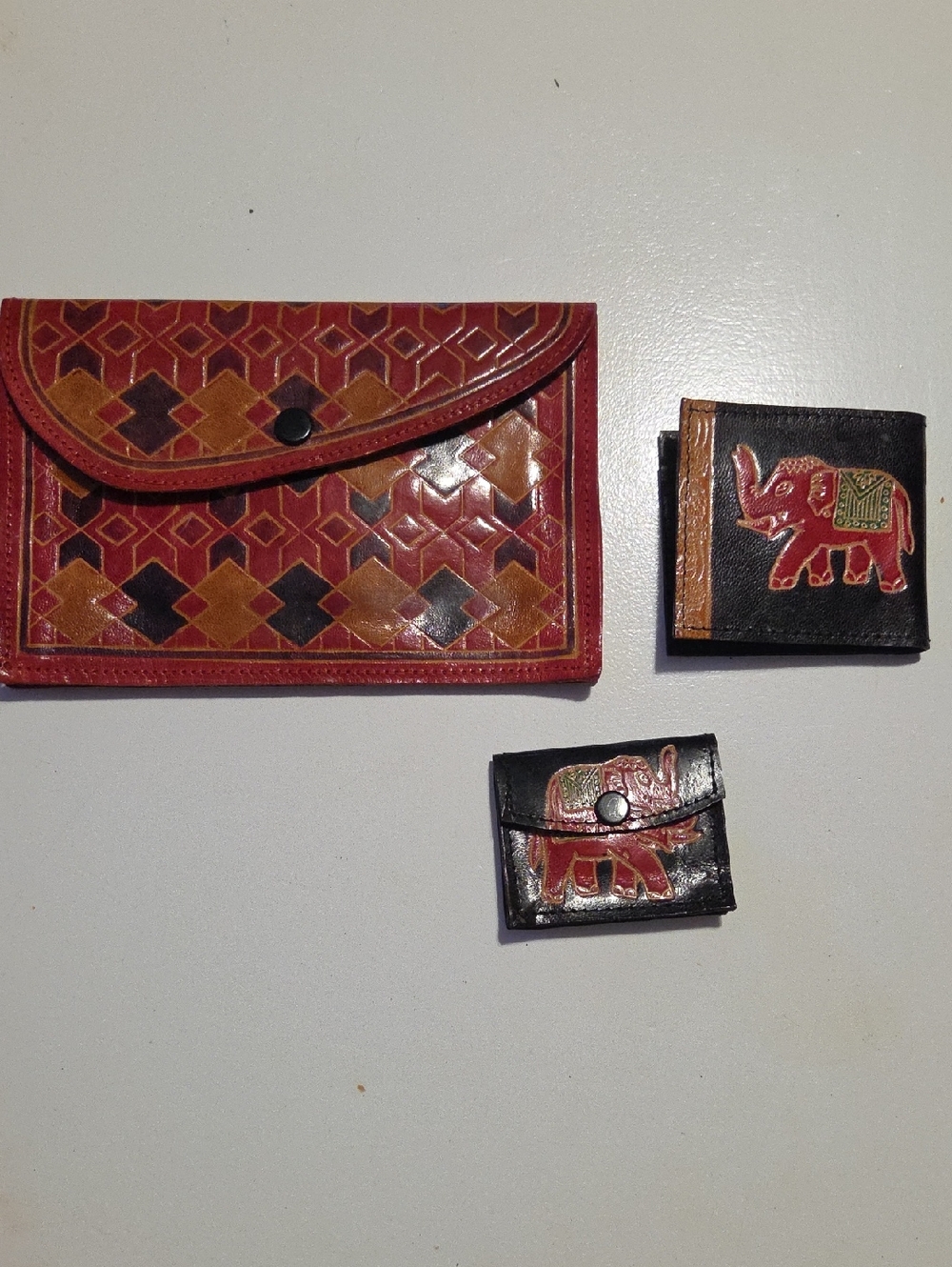 Handcrafted Red & Black Leather Wallet Set with Elephant Motif